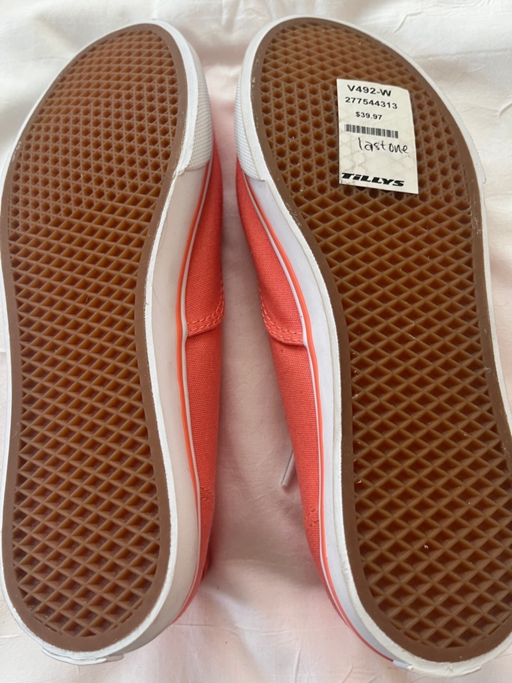 Vans Coral Canvas Low-Top Sneakers with White Laces~ NWOT - Picture 3 of 5